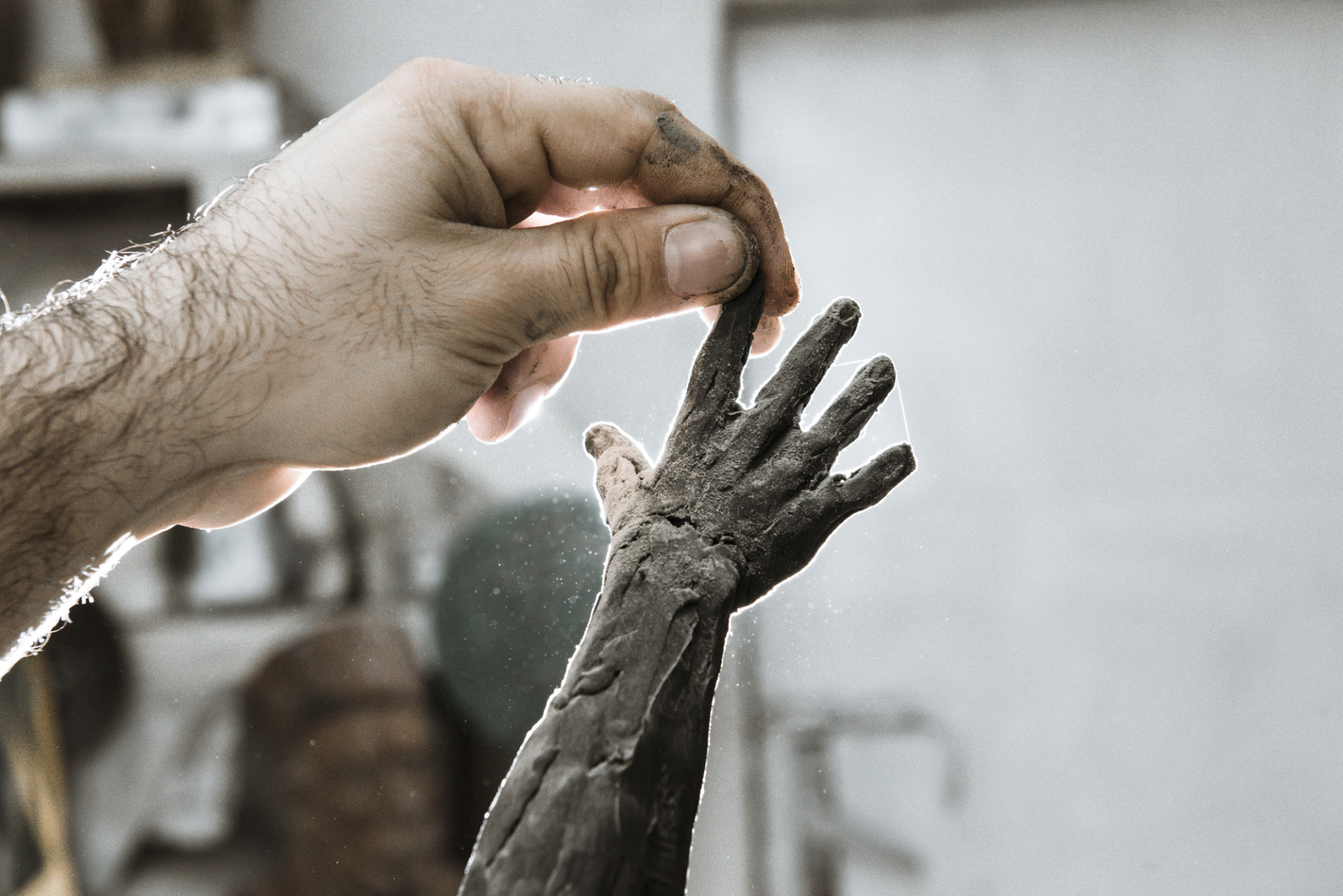 Əllərdən həyat doğur…