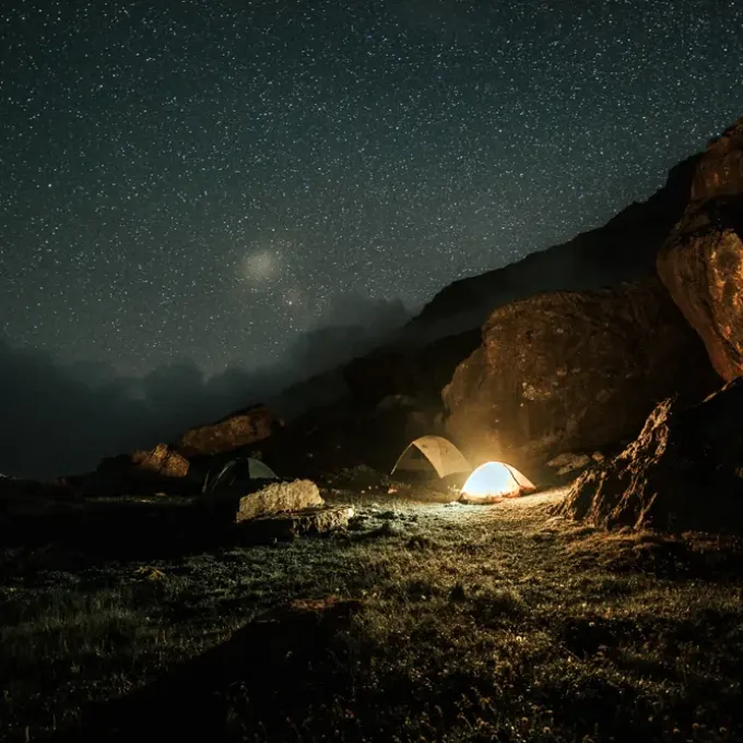 Ulduzların Altında